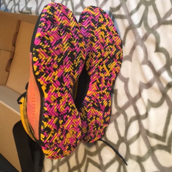 Dame 5 - Picture 4 of 6